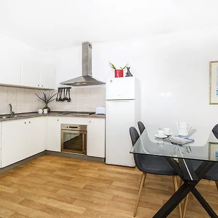 Appartement Lively Central Theoria Travel *