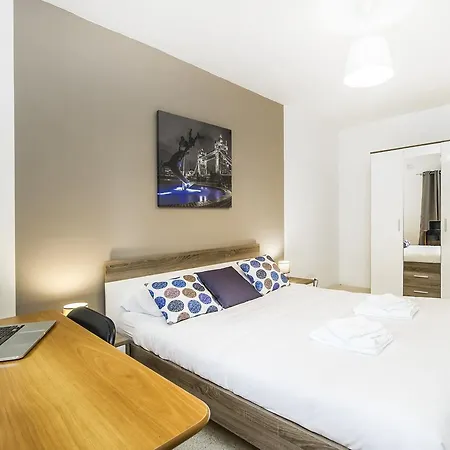 Lively Central Theoria Travel Appartement