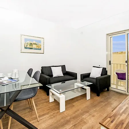 Apartment Lively Central Theoria Travel *