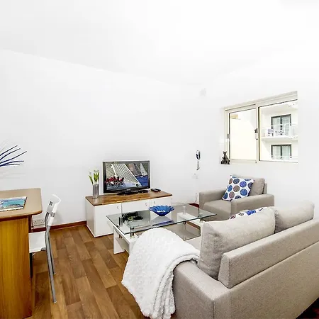 Apartment Lively Central Theoria Travel Saint Julian's