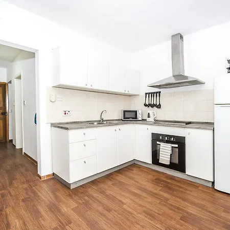 Lively Central Theoria Travel Apartment Saint Julian's