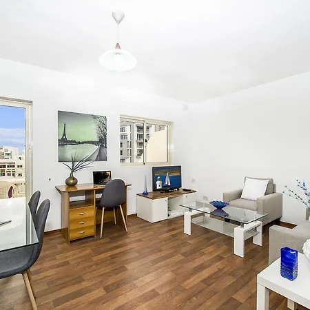 Lively Central Theoria Travel Apartment Saint Julian's